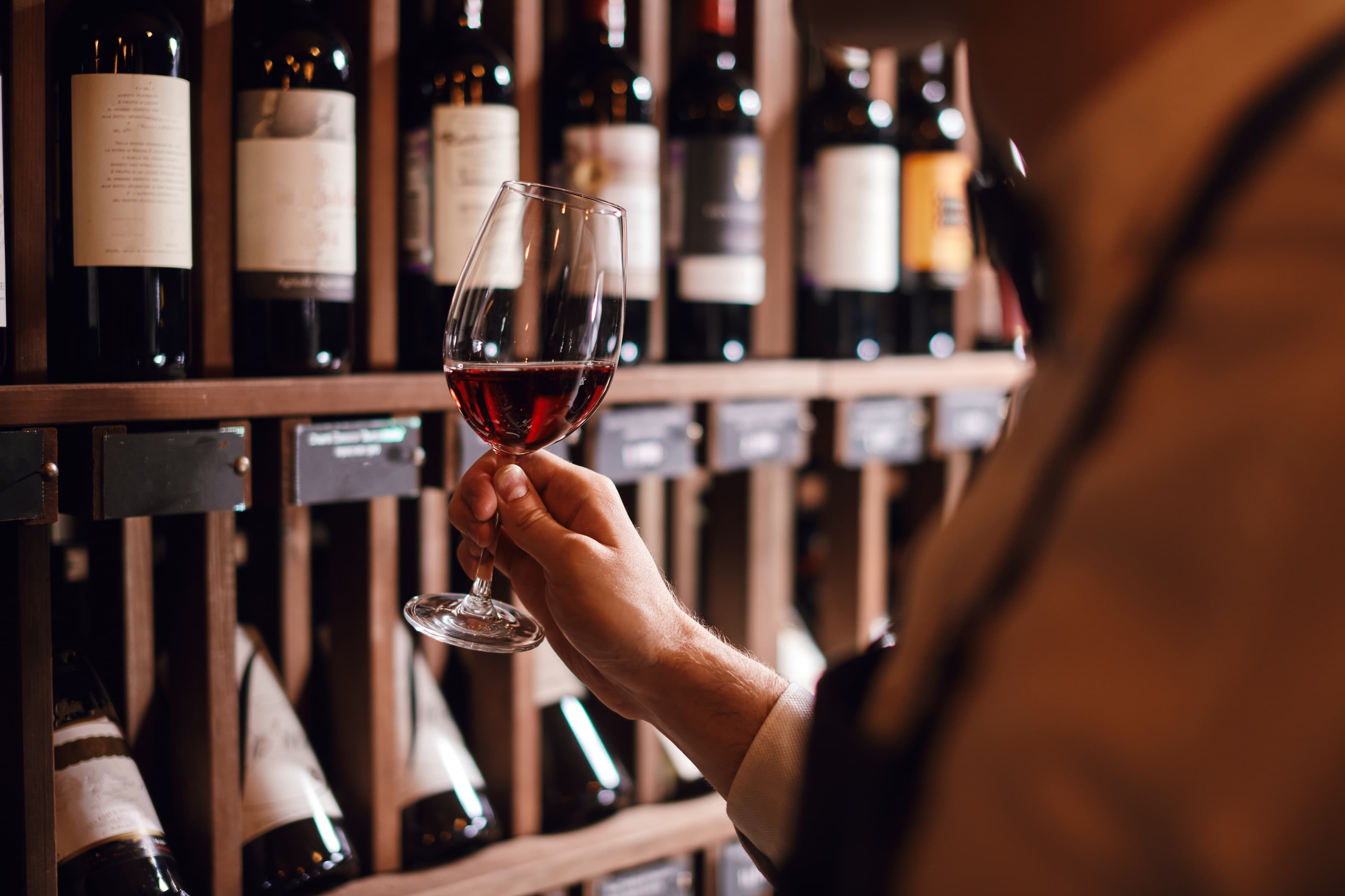 Degustare de vin în magazin
